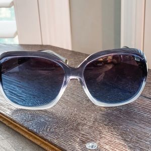 Dolce & Gabbana sunglasses - 3077